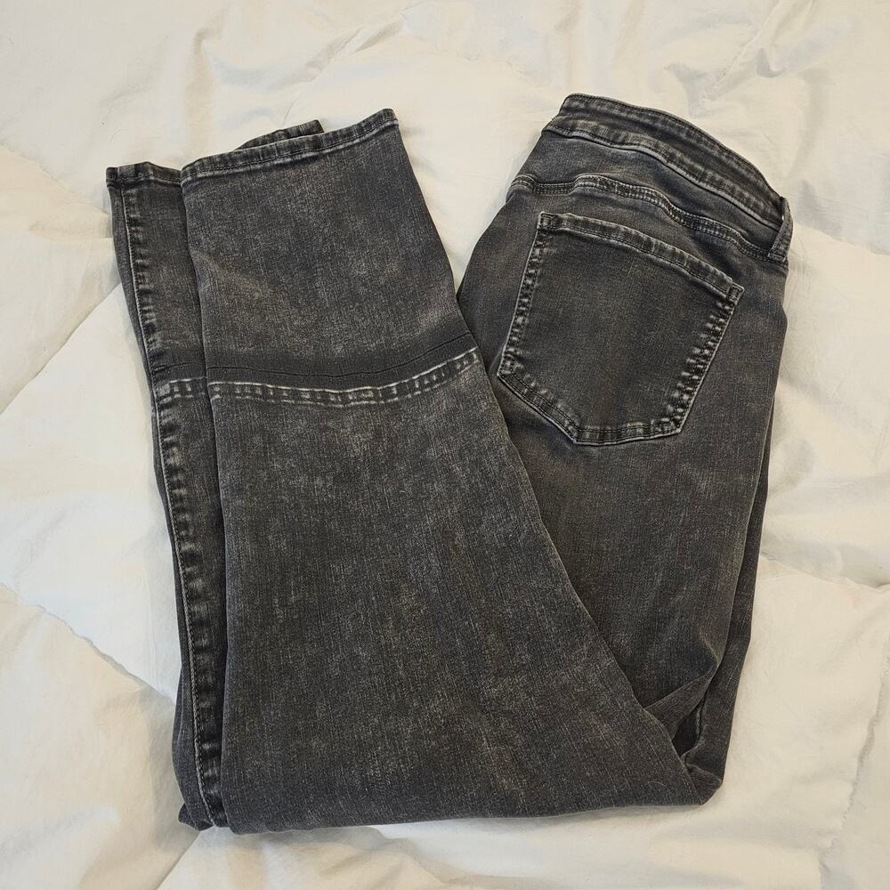 NYDJ Lift Tuck Gray Wash Bootcut Jeans Women’s 10 Knee Seam Detail Stretch Denim